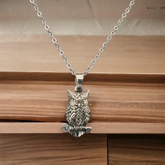 Handcast 925 Sterling Silver Celtic Owl Pendant + Free Chain
