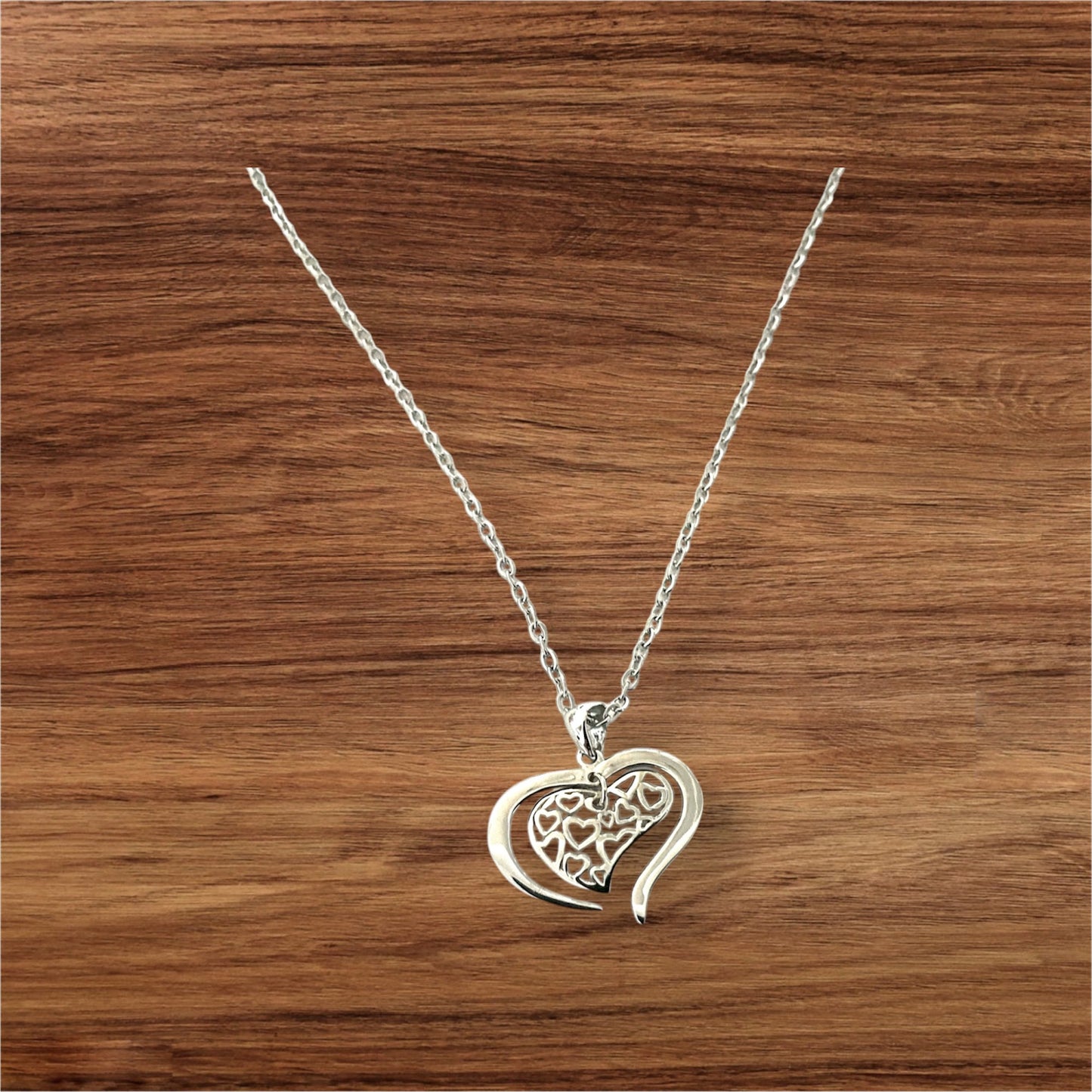 925 Sterling Silver Love Heart Pendant + Free Chain