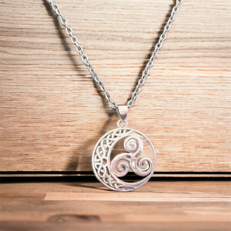 Handcast 925 Sterling Silver Celtic Triskele Triple Spiral Triskelion Crescent Moon Pendant + Free Chain