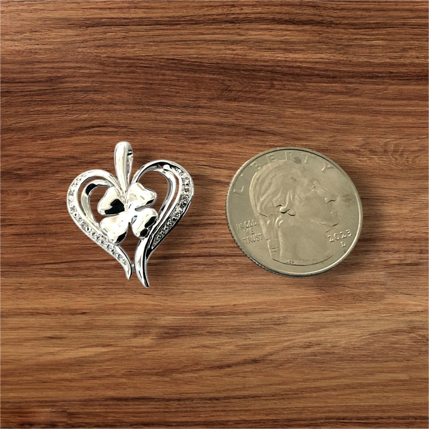 925 Sterling Silver Love Heart 4-Leaf Clover Pendant + Free Chain