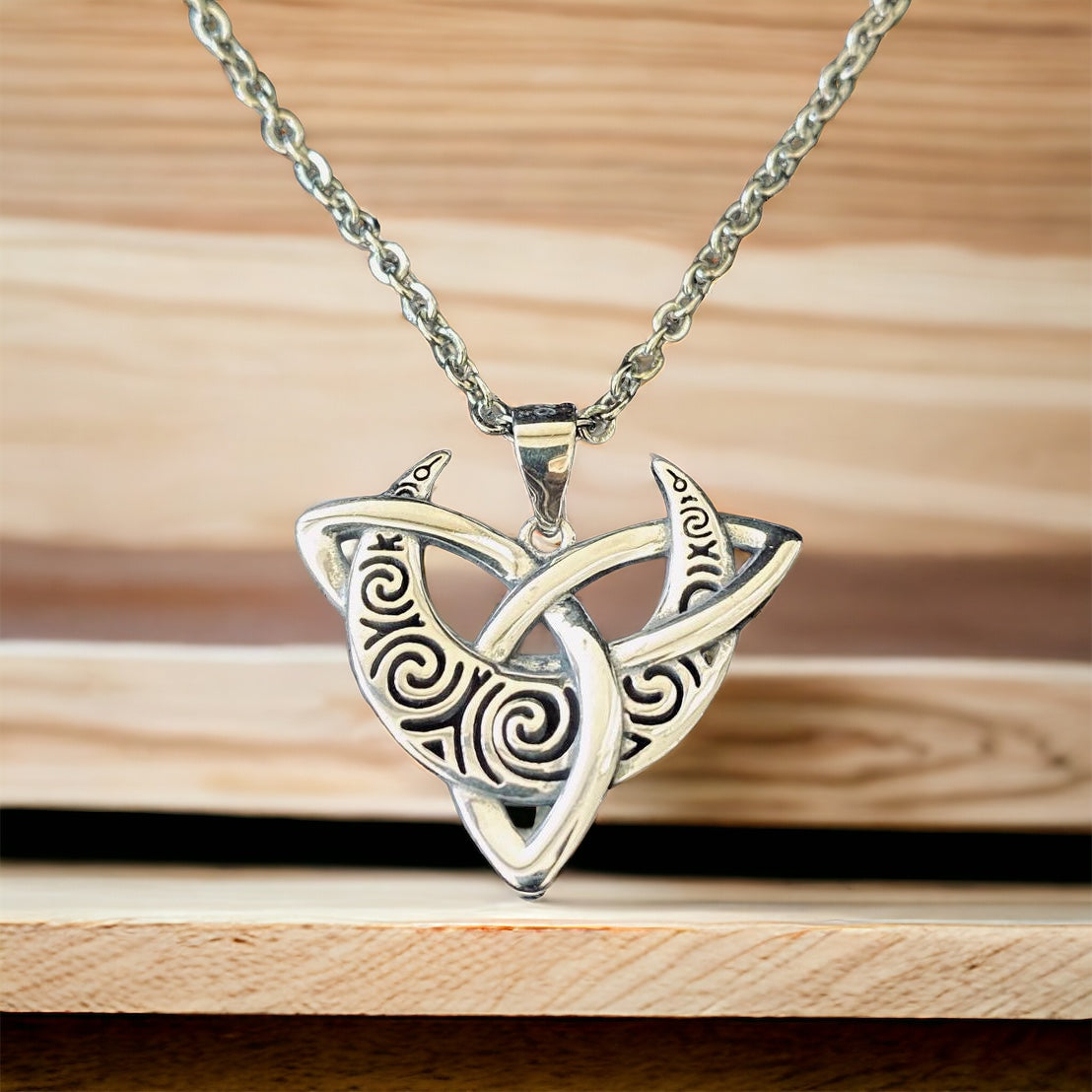 Handcast 925 Sterling Silver Irish Celtic Triquetra Trinity Knot Crescent Moon Pendant + Free Chain Necklace