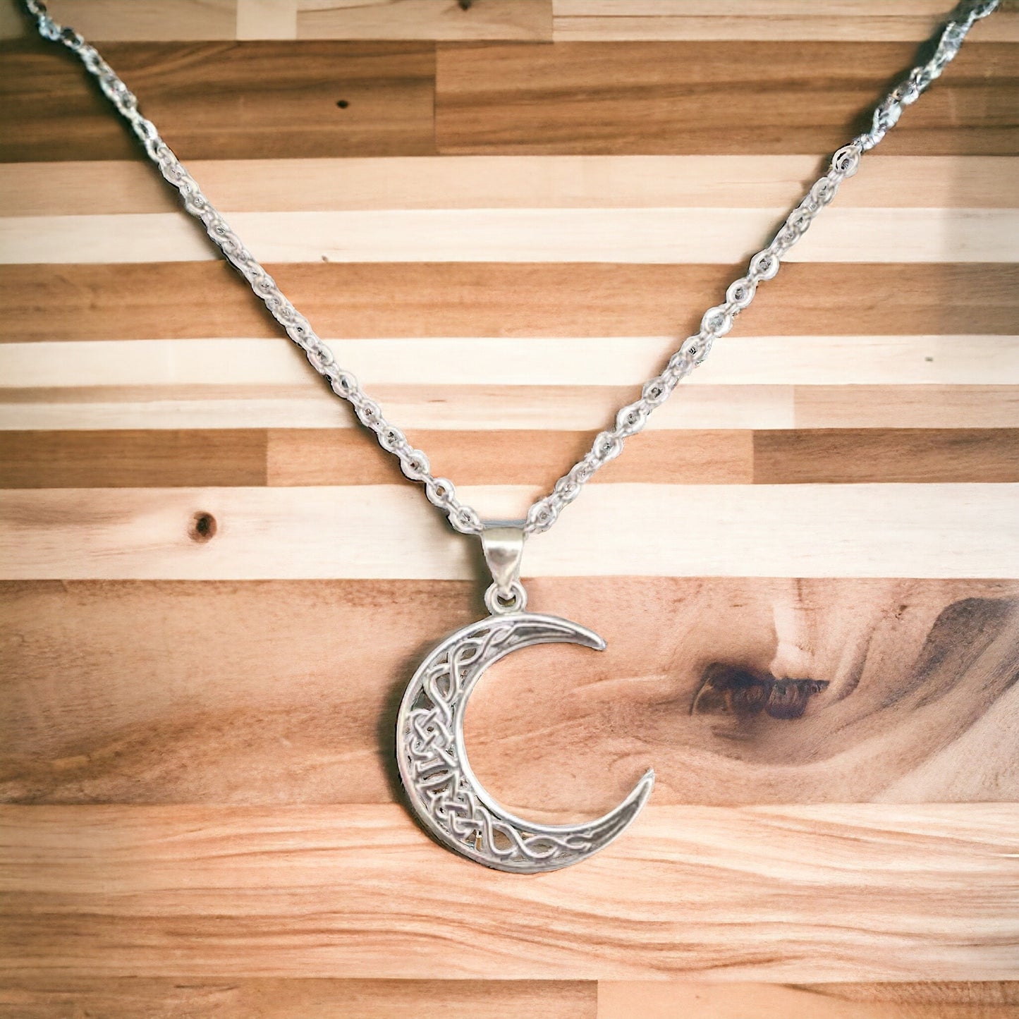 925 Sterling Silver Irish Celtic Crescent Moon Pendant + Free Chain Necklace