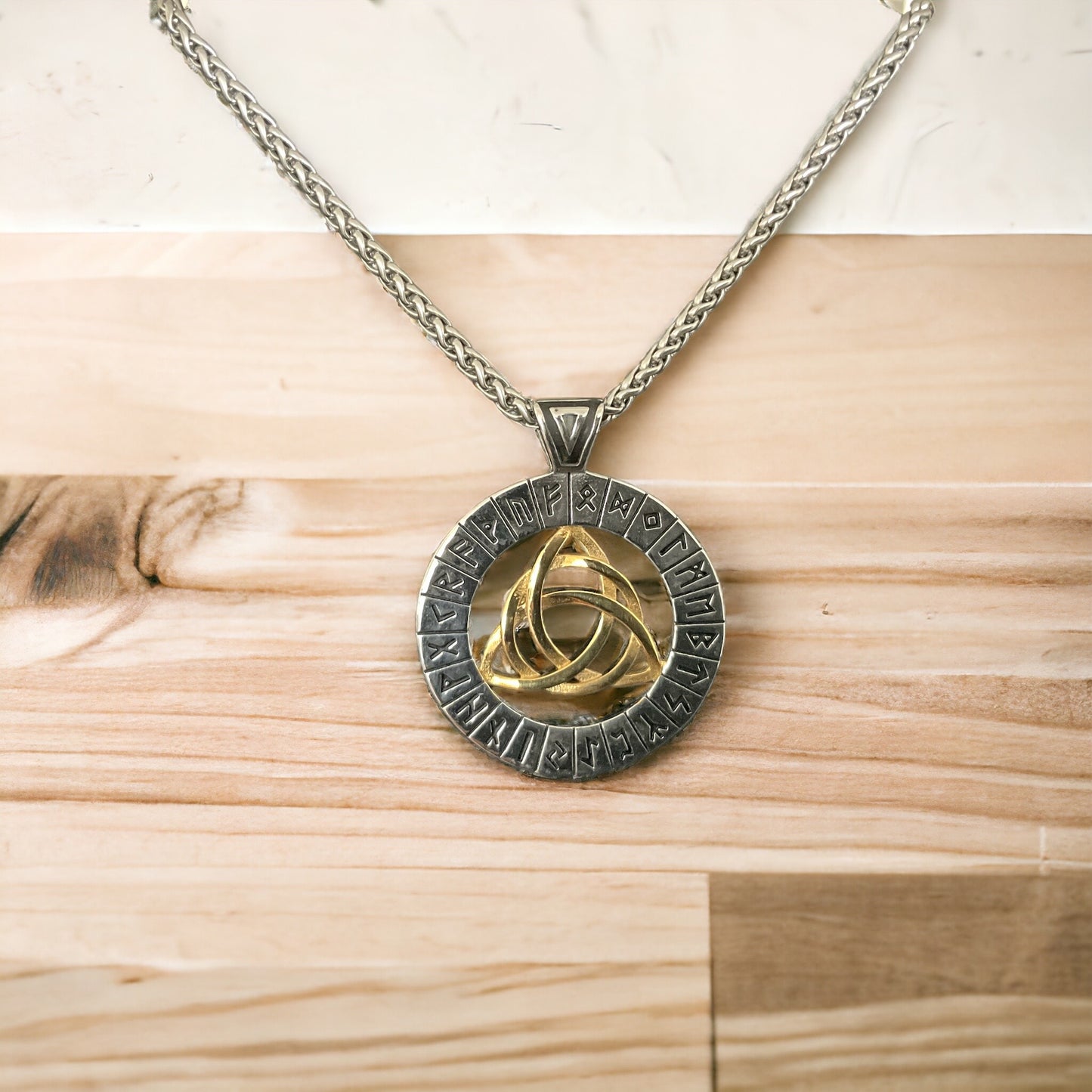 Large 316L Surgical Stainless Steel Double-sided Irish Celtic Triquetra Trinity Knot Pendant + Free Chain Necklace