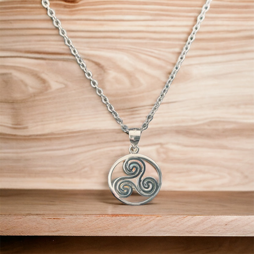 Handcast 925 Sterling Silver Celtic Triskele Triple Spiral Triskelion Pendant + Free Chain