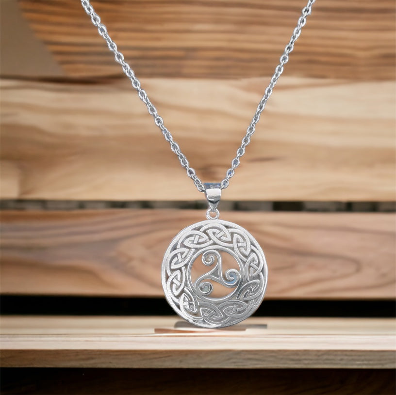 Handcast 925 Sterling Silver Celtic Triskele Triskelion Pendant + Free Chain