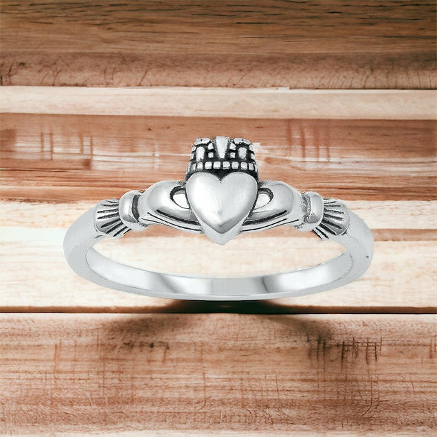 Sterling Silver Irish Claddagh Ring Size 4-10