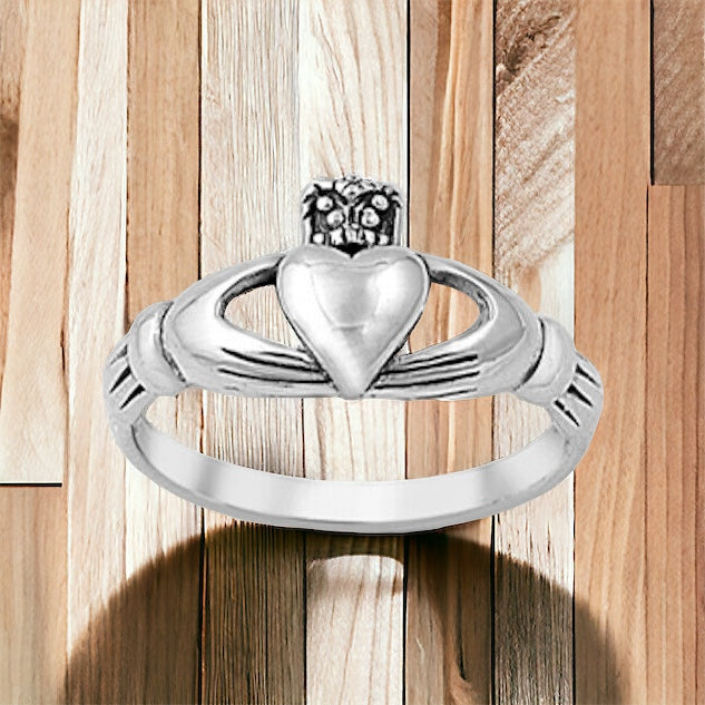 Sterling Silver Irish Claddagh Ring Size 4-11
