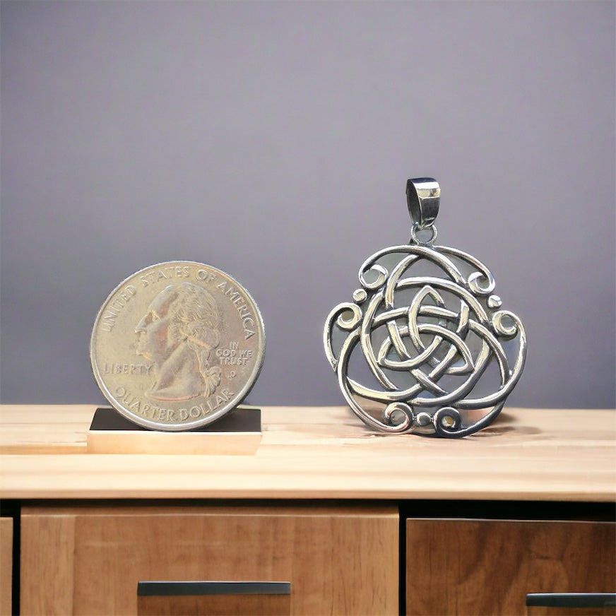 Handcast 925 Sterling Silver Celtic Triquetra Trinity Knot Pendant Necklace + Free Chain