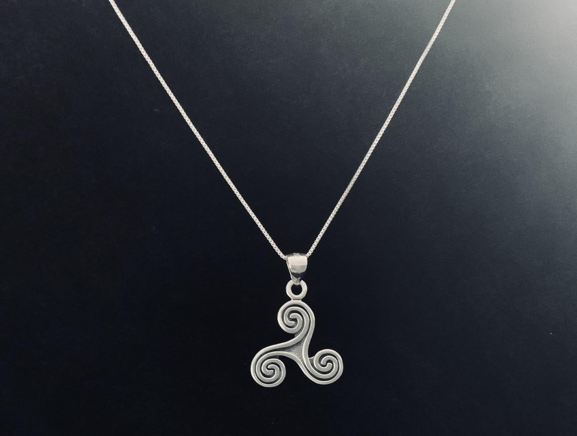 Handcast 925 Sterling Silver Celtic Triskele Triple Spiral Triskelion Pendant + Free Chain