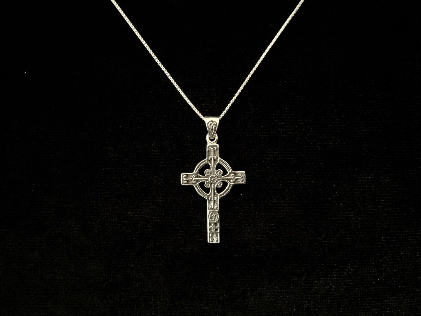 925 Sterling Silver Celtic Cross Pendant Necklace + Free Chain