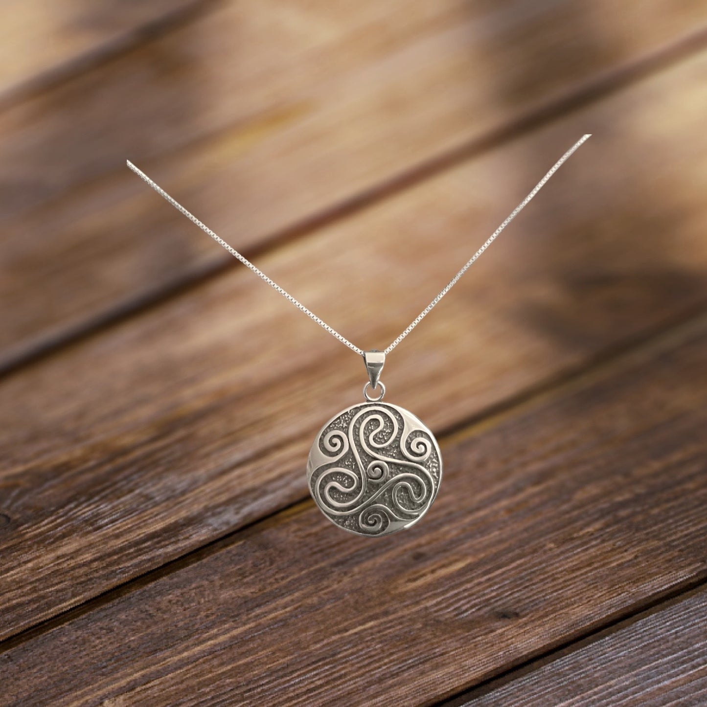 925 Sterling Silver Celtic Triskele Triskelion Pendant + Free Chain