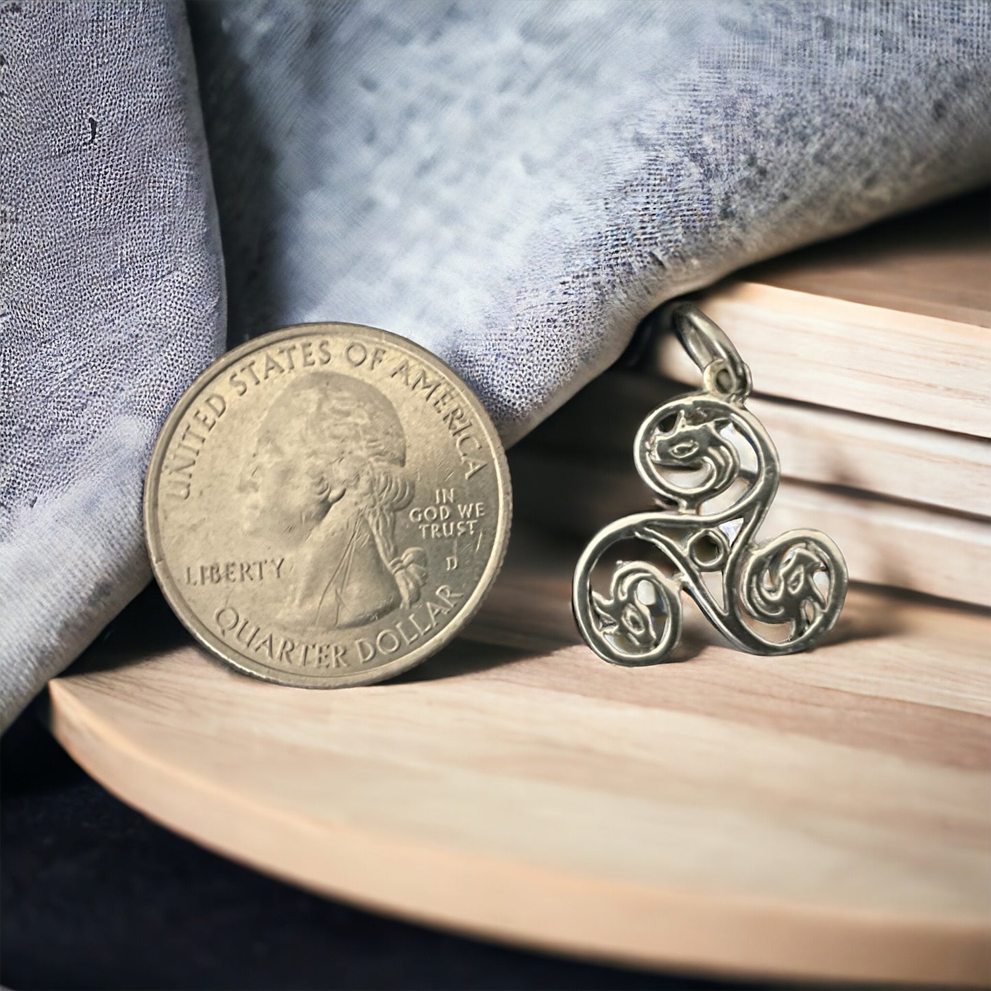 925 Sterling Silver Celtic Triskele Triskelion Pendant + Free Chain