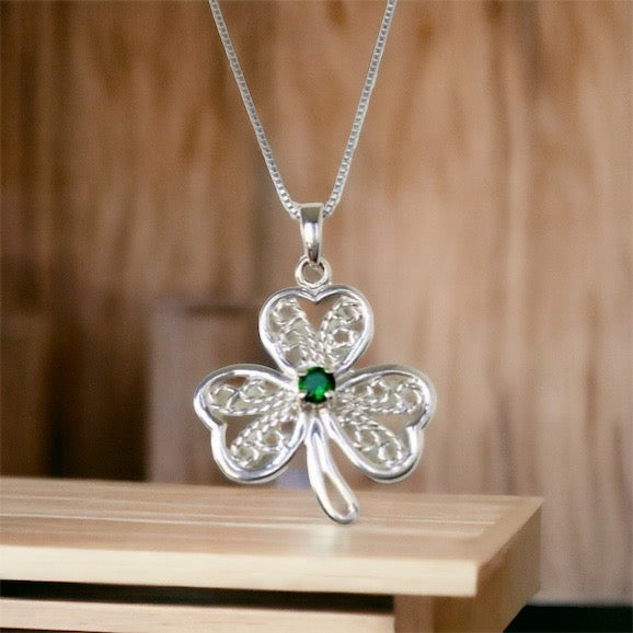 Handcast 925 Sterling Silver Lucky Shamrock 3-Leaf Clover Emerald Green CZ Pendant Necklace + Free Chain