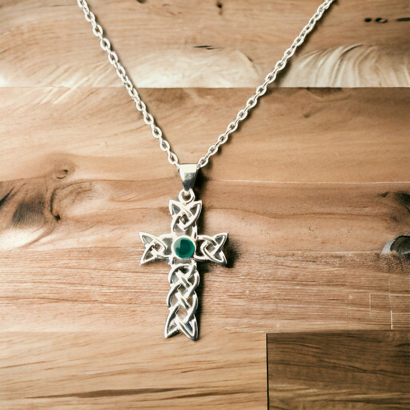 925 Sterling Silver Celtic Cross Green Agate Pendant Necklace + Free Chain