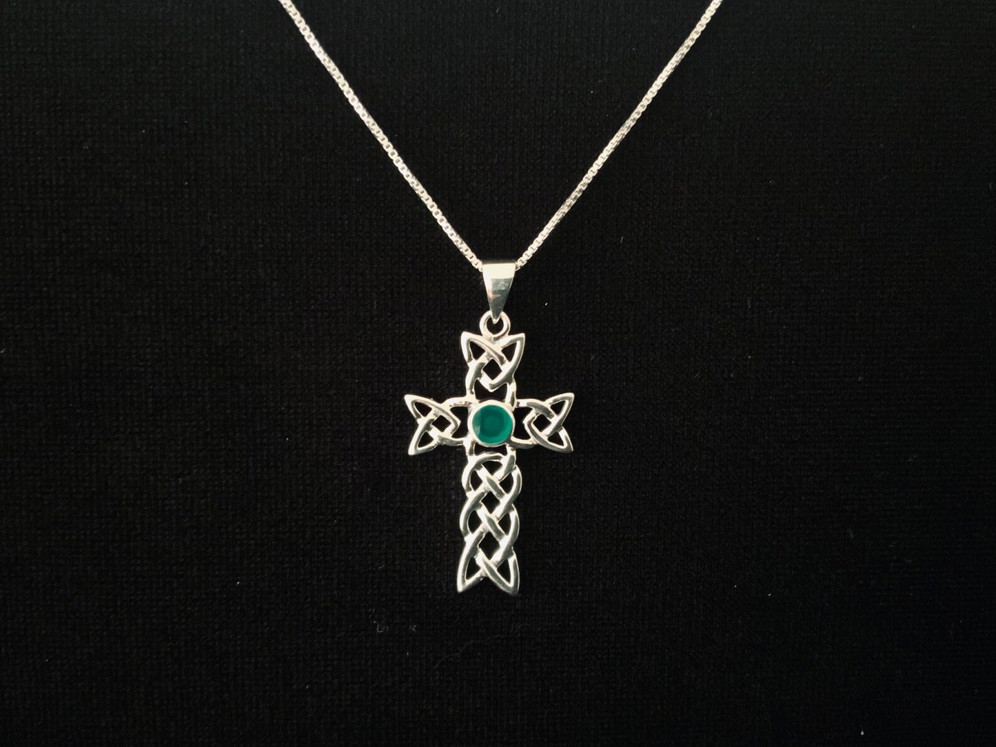 925 Sterling Silver Celtic Cross Green Agate Pendant Necklace + Free Chain