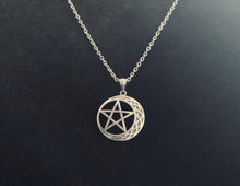 Handcast 925 Sterling Silver Celtic Crescent Moon Pentacle Pendant + Free Chain
