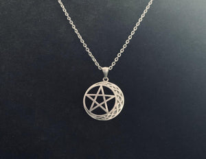 Handcast 925 Sterling Silver Celtic Crescent Moon Pentacle Pendant + Free Chain