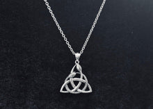 Handcast 925 Sterling Silver Irish Celtic Triquetra Trinity Knot Serpent Pendant + Free Chain Necklace