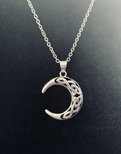 Handcast 925 Sterling Silver Irish Celtic Crescent Moon Pendant + Free Chain Necklace