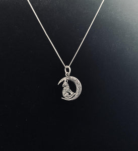 Handcast 925 Sterling Silver Howling Wolf Pendant on Crescent Moon accented with Celtic Knotwork + Free Chain