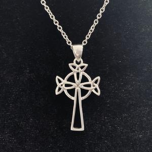 Handcast 925 Sterling Silver Celtic Trinity/ Triquetra Knot Cross Pendant Necklace + Free Chain