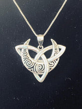 Handcast 925 Sterling Silver Irish Celtic Triquetra Trinity Knot Crescent Moon Pendant + Free Chain Necklace