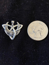 Handcast 925 Sterling Silver Irish Celtic Triquetra Trinity Knot Crescent Moon Pendant + Free Chain Necklace