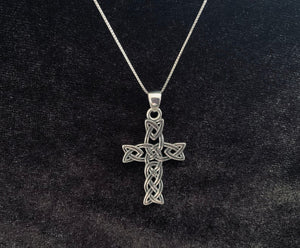 Handcast 925 Sterling Silver Celtic Braided Knot Cross Pendant Necklace + Free Chain